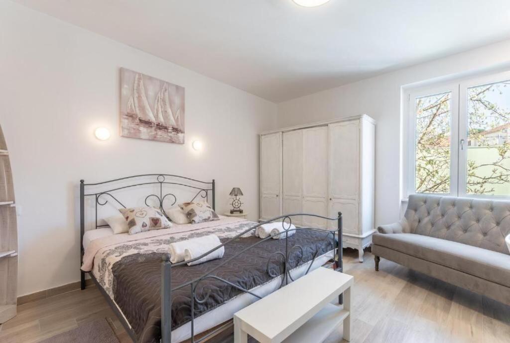 Apartments And Room Poesia سبليت المظهر الخارجي الصورة